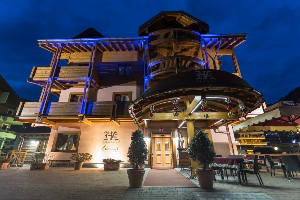 Hotel Arisch Aprica Exteriör bild